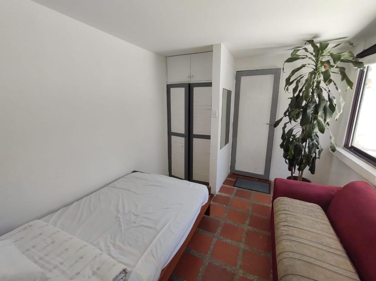 Hostal Casa Las Tias Medellín Exteriör bild