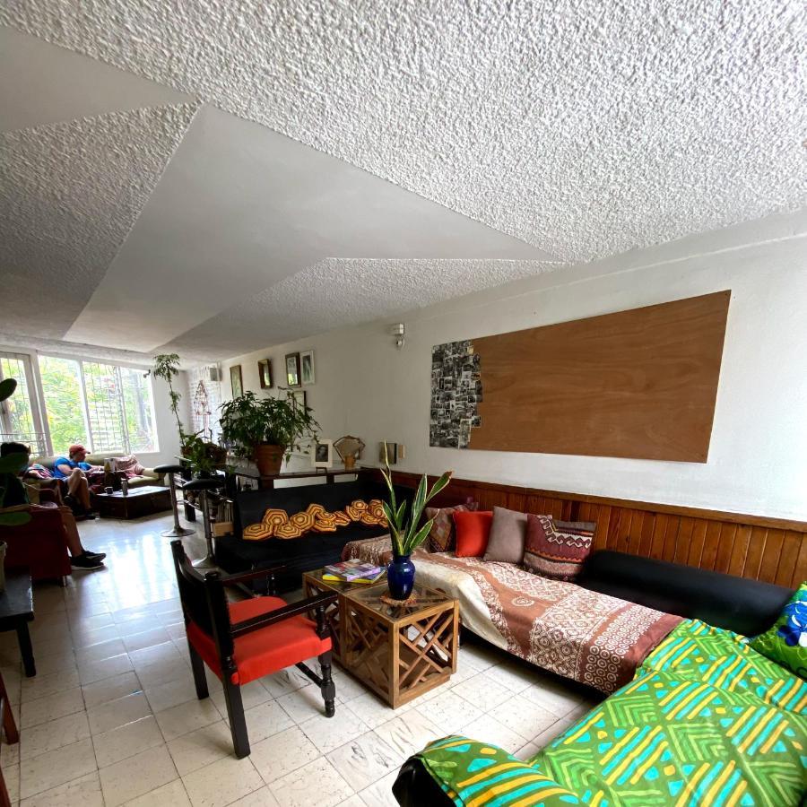 Hostal Casa Las Tias Medellín Exteriör bild