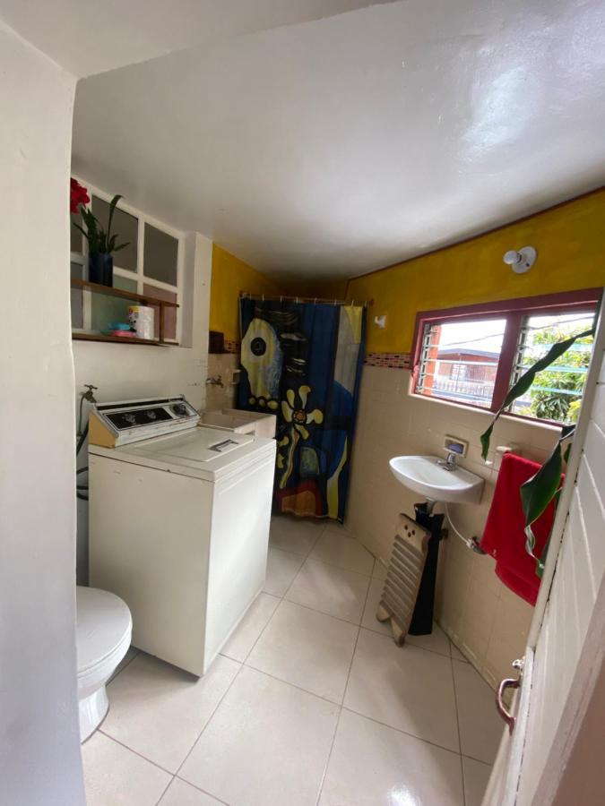Hostal Casa Las Tias Medellín Exteriör bild