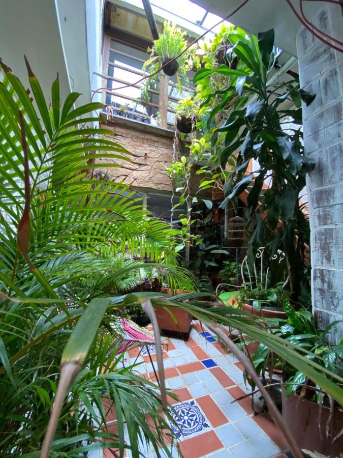 Hostal Casa Las Tias Medellín Exteriör bild
